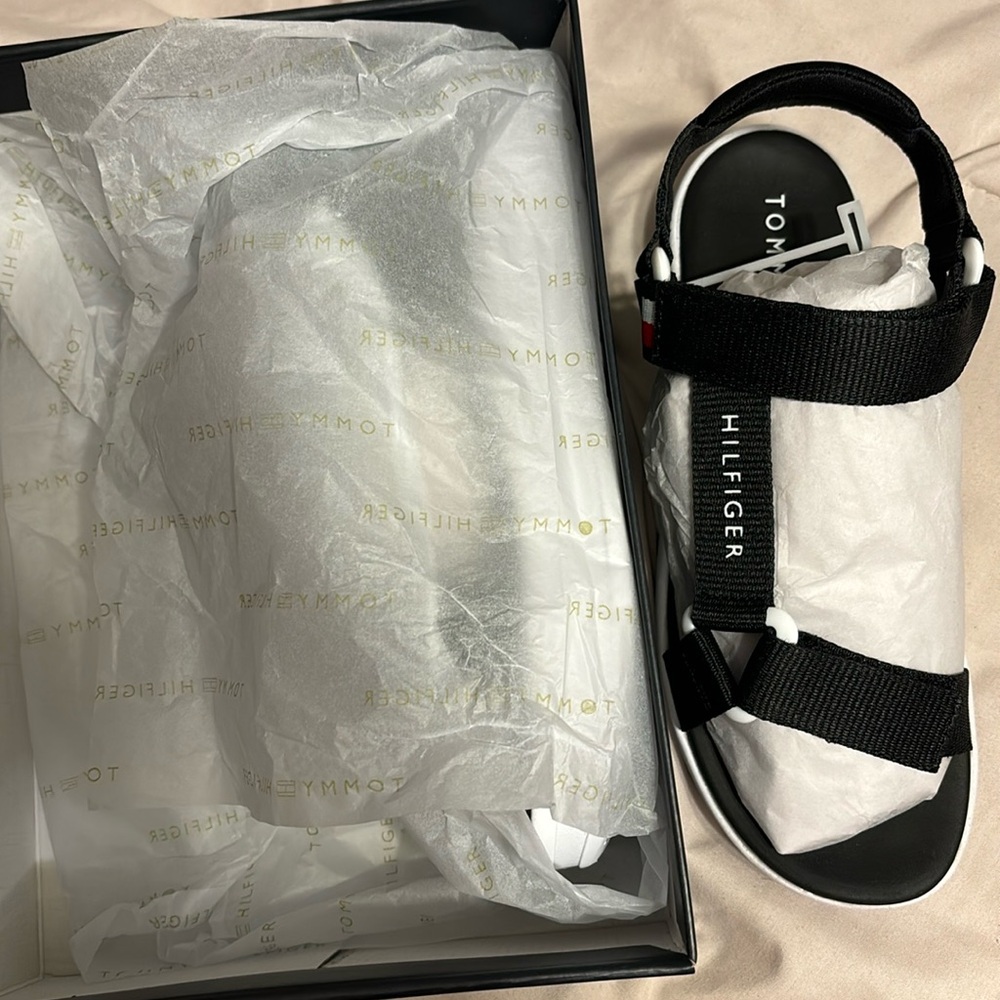 Tommy Hilfiger‎ women sandals NWT